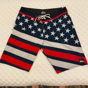 Quiksilver Board Shorts/Swim Trunks